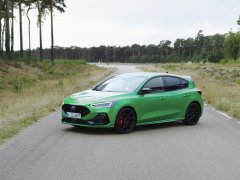 2022fordfocussttrackpack.jpg