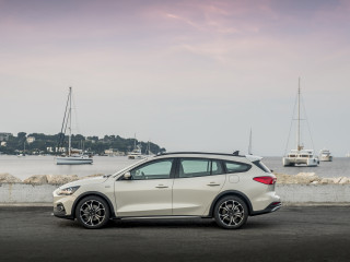 ford2019focusactivemetropliswhite03.jpg