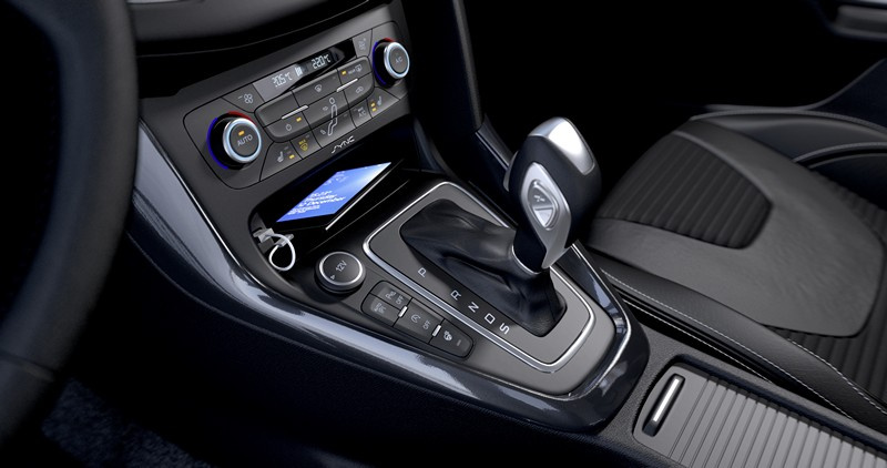 newfordfocusintautomaticgearshift01.jpg