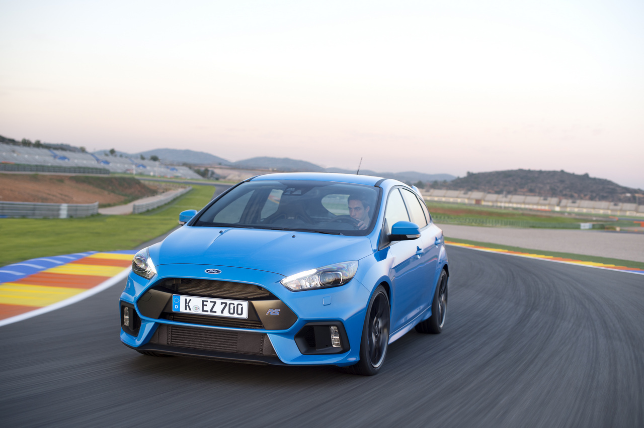 ford2016focusrs55.jpg