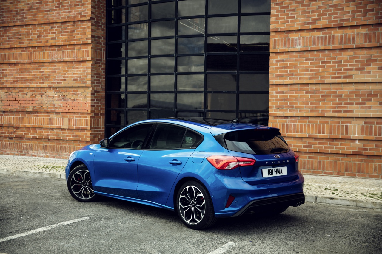 ford2018focusstline14.jpg