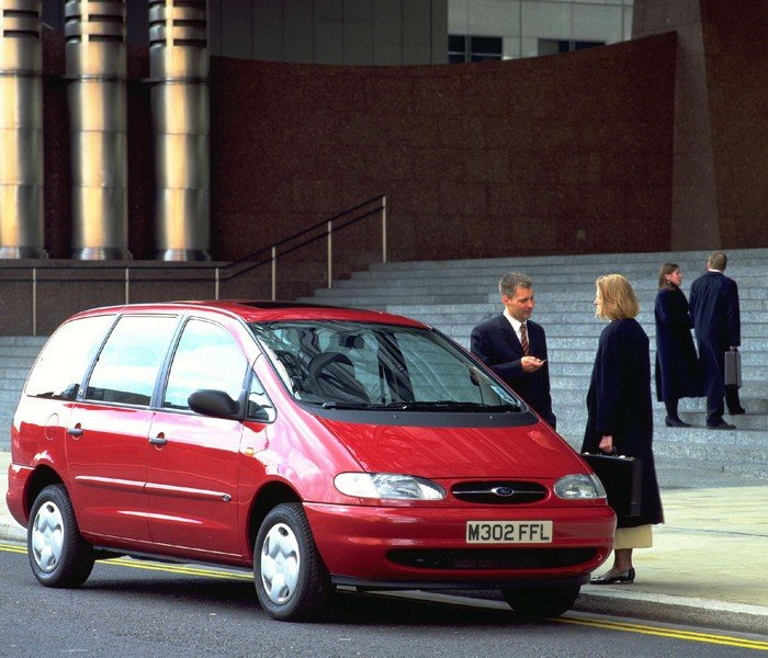 1995fordgalaxyglx.jpg