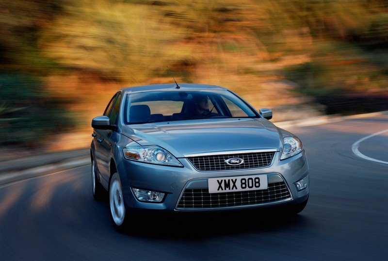 fordmondeo05hr.jpg