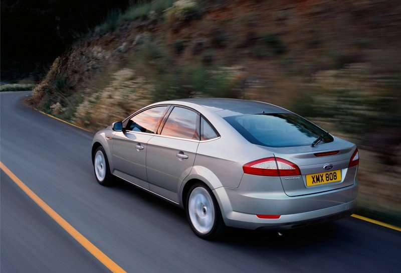 fordmondeo12.jpg