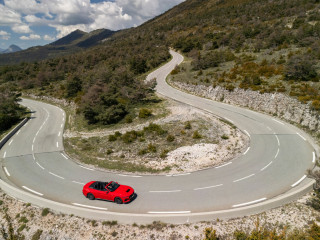 2024fordmustangcabrioletracered4.jpg