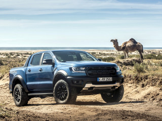 2019fordrangerraptorperformanceblue115.jpg