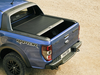 2018fordraptorraptorshot22loadbedcover04b.jpg