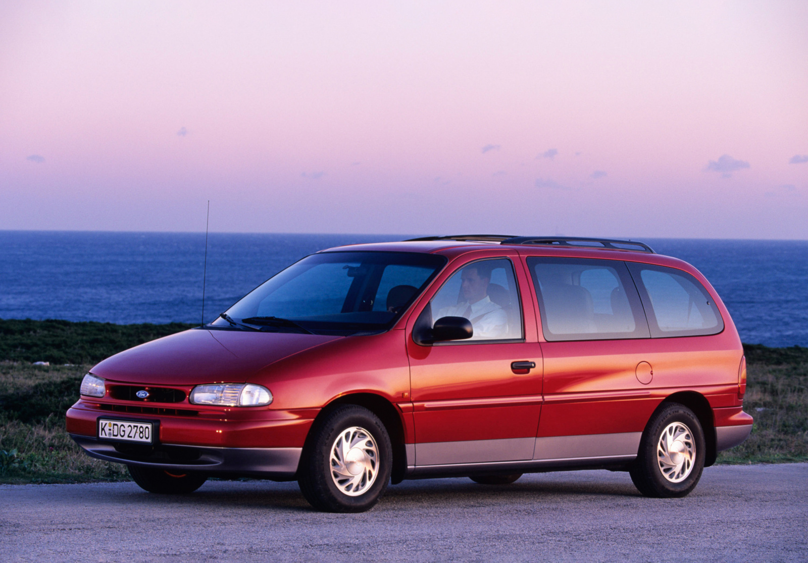 Ford Windstar (1995) - Foto eines Ford PKW-Modells