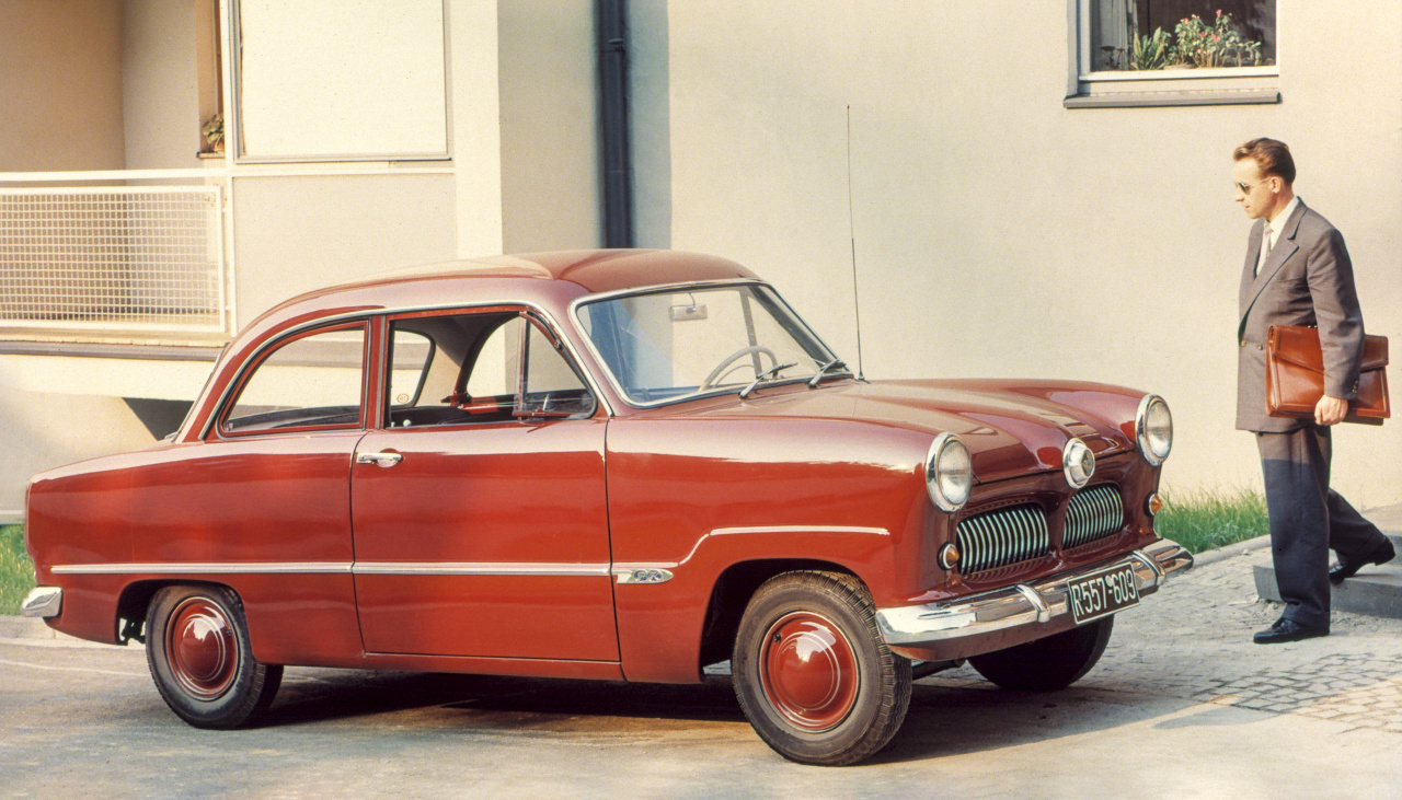 Taunus 12m (1955) - Foto eines Ford PKW-Modells