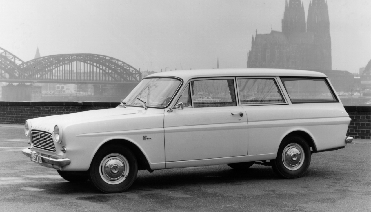 Taunus 12m Kombi (1963) - Foto eines Ford PKW-Modells