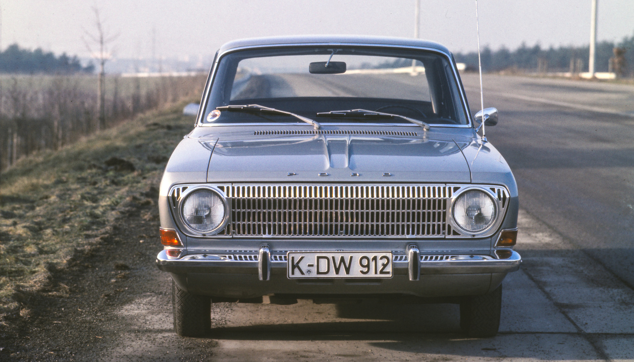 Ford 12m (1968) - Foto eines Ford PKW-Modells