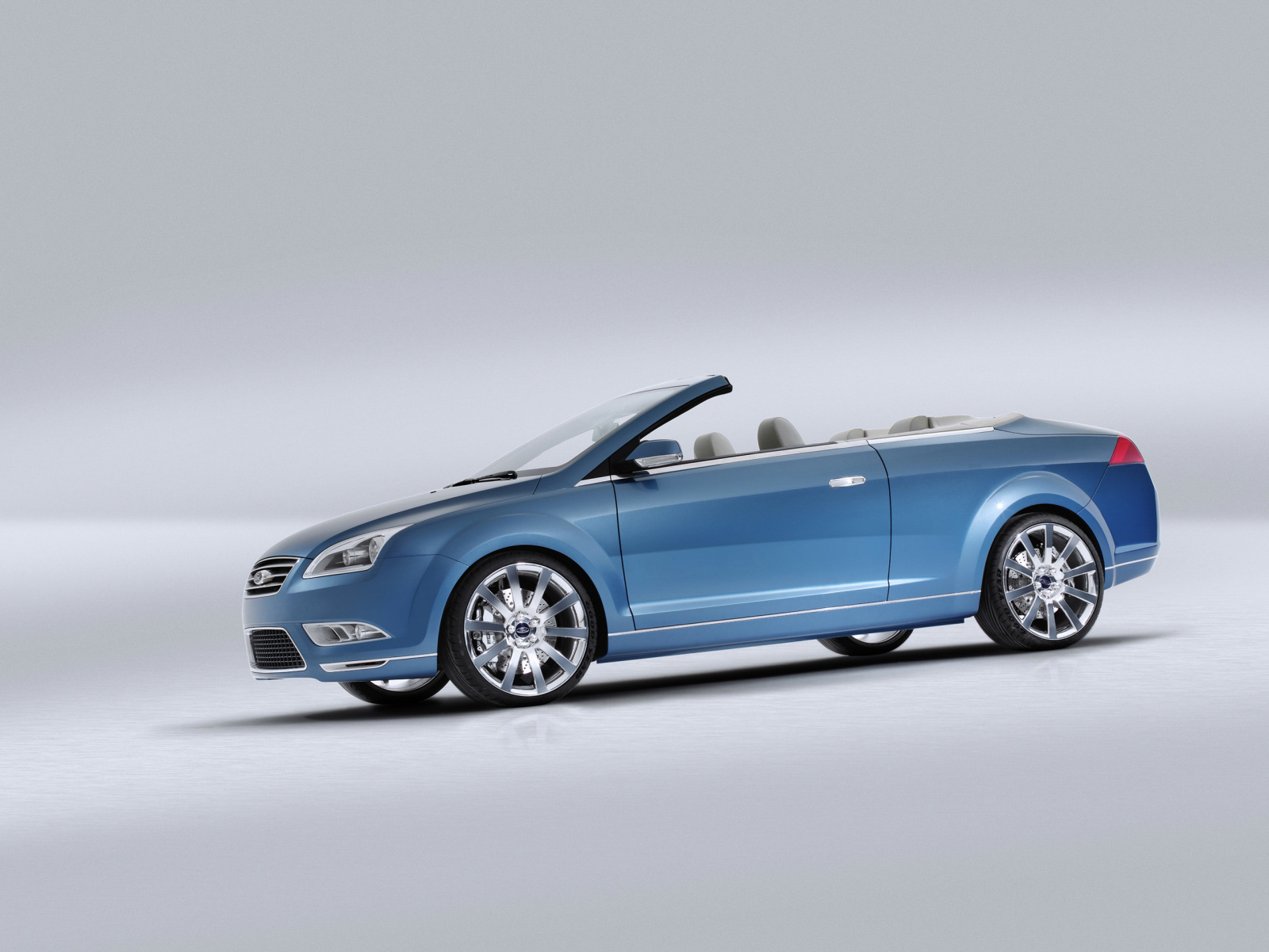 Ford Focus Vignale Concept - Foto eines Ford Concept-Cars