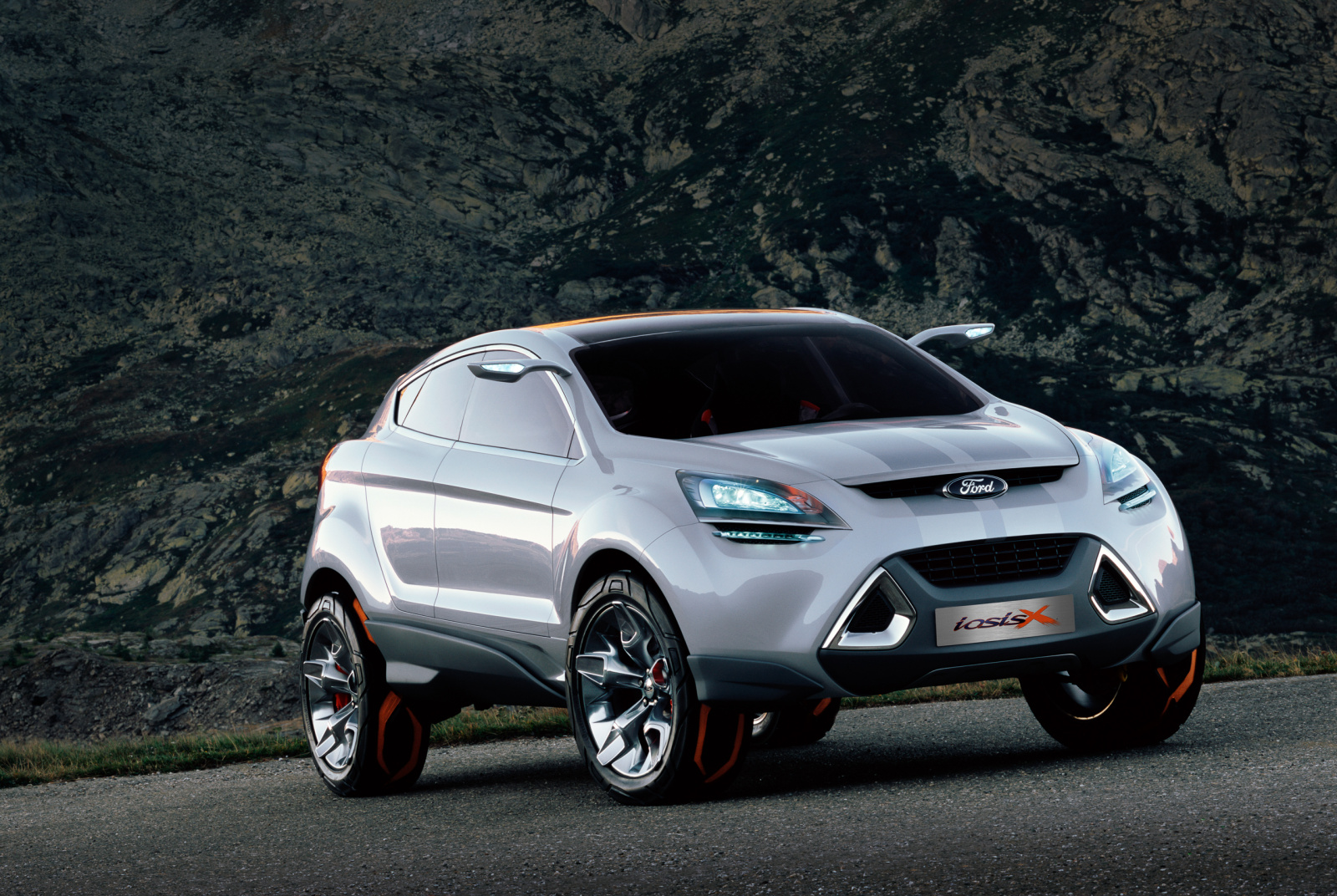Ford Iosis X Concept - Foto eines Ford Concept-Cars