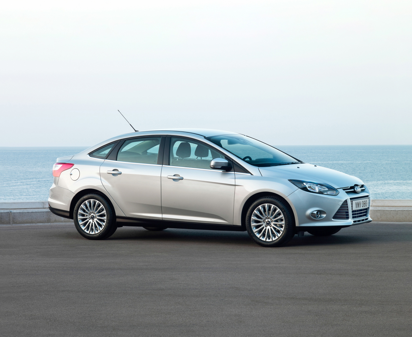 Ford Focus Stufenheck (2011) - Foto eines Ford PKW-Modells