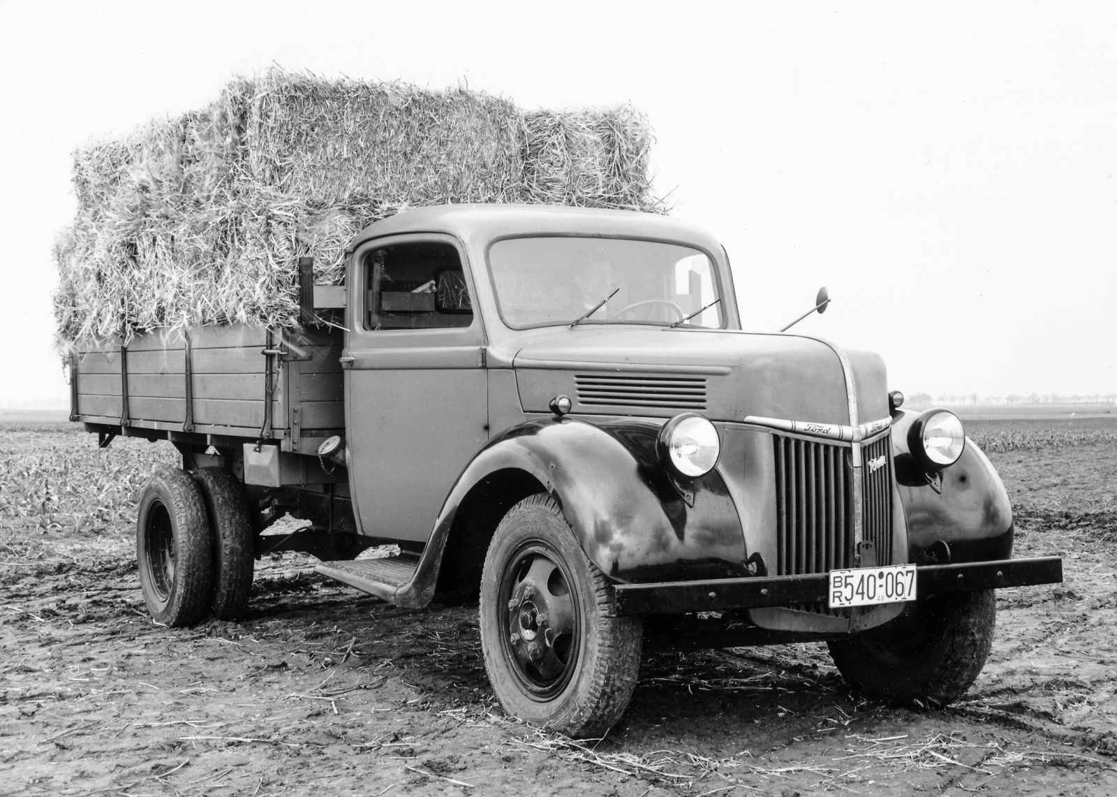 Ford 3 Tonner Typ Rhein (1948) - Foto eines Ford LKW/Bus-Modells