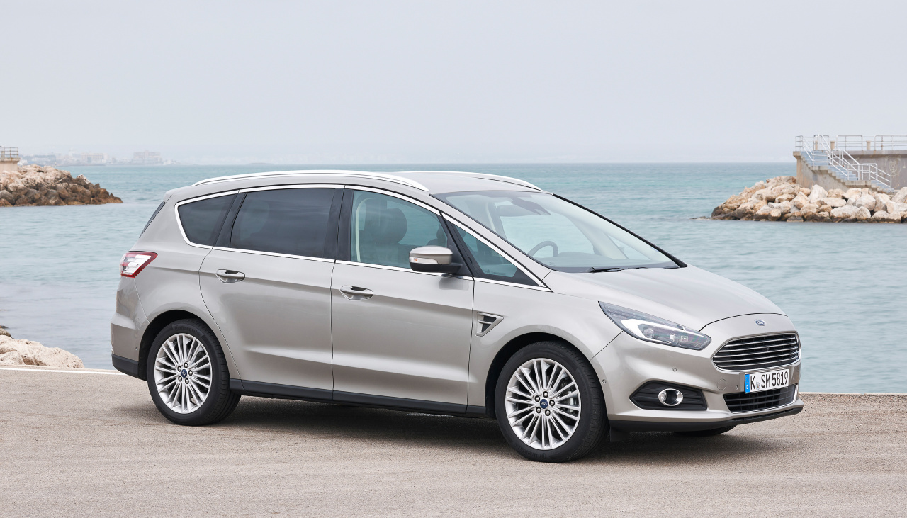 Ford S-MAX (2015) - Foto eines Ford PKW-Modells