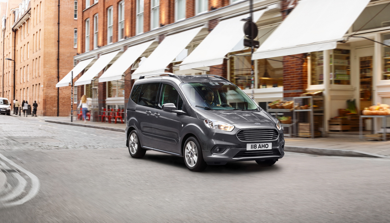 Ford Tourneo Courier (2018) - Foto eines Ford Nutzfahrzeug-Modells