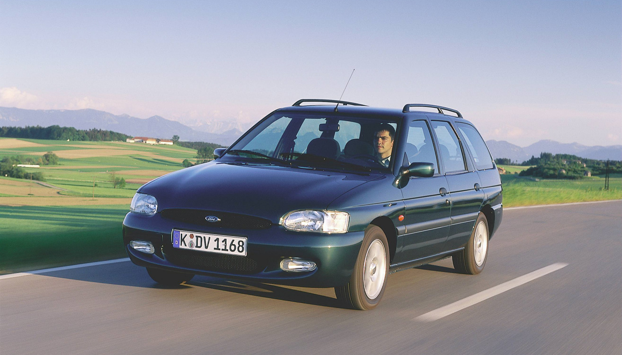 Ford Escort Turnier (1995) - Foto eines Ford PKW-Modells