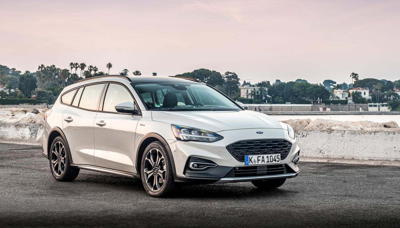 Ford Focus Active Turnier (2018) - Foto eines Ford PKW-Modells