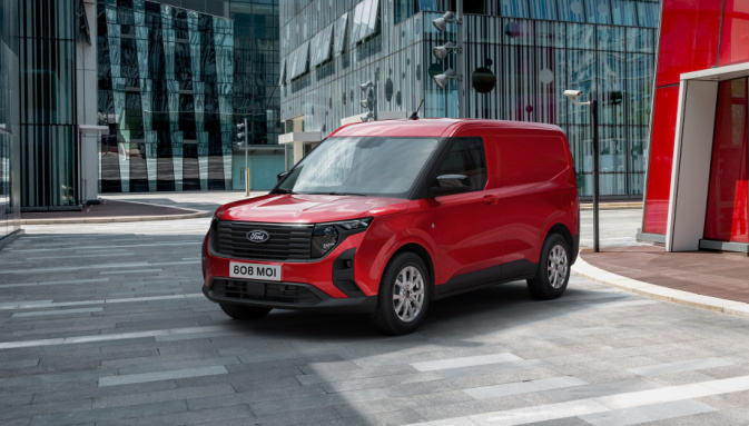 Ford Transit Courier (2023) - Foto eines zukünftigen Ford Nutzfahrzeug-Modells