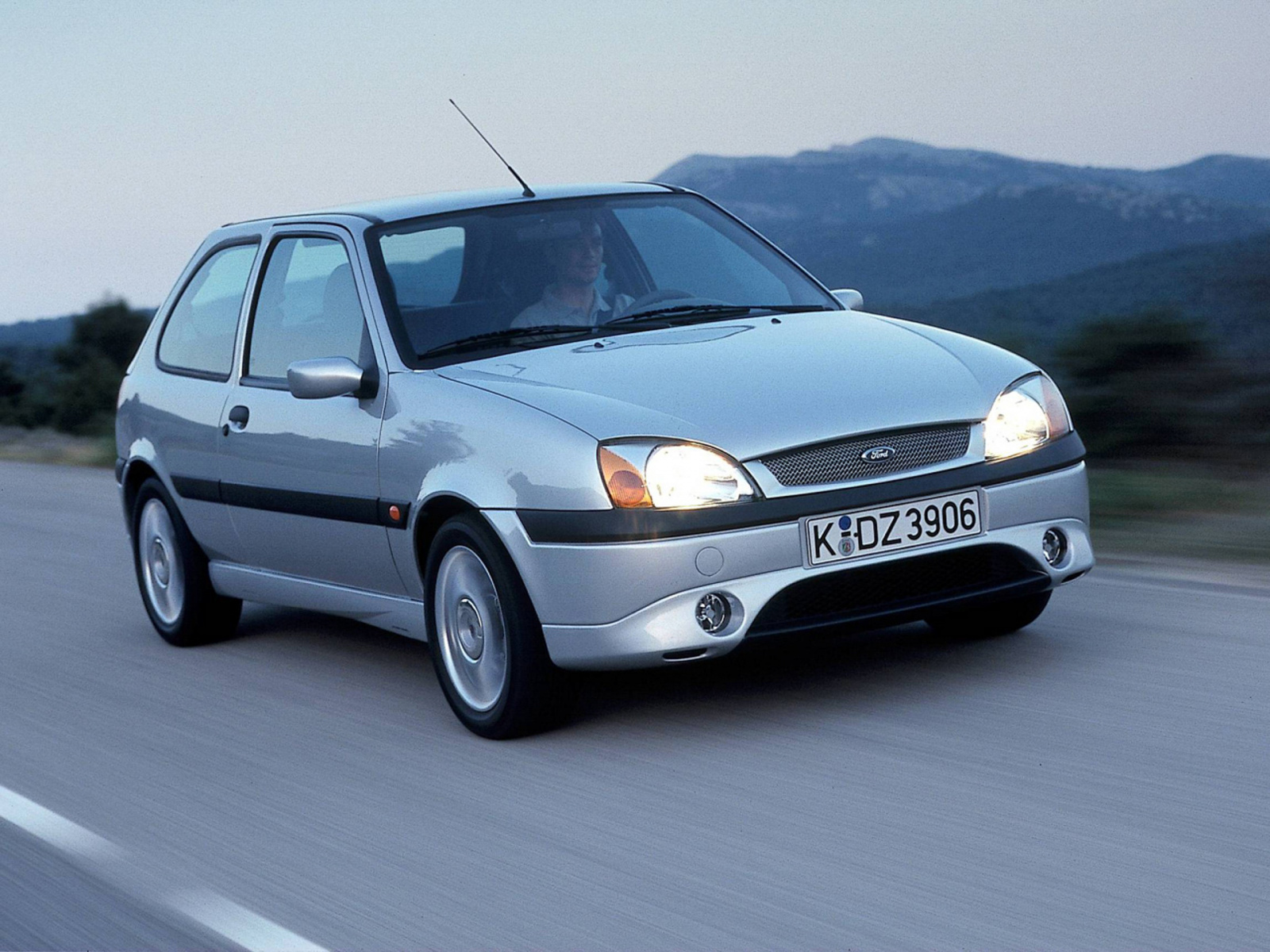 Ford Fiesta Sport (1999) - Foto eines Ford PKW-Modells
